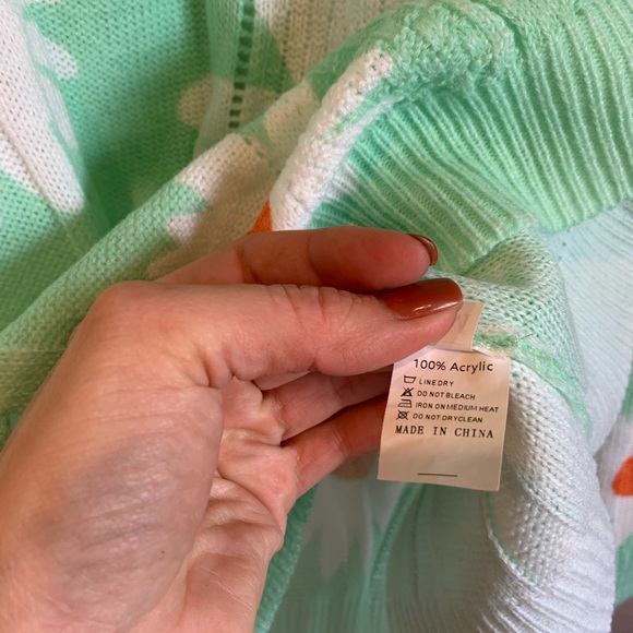 C.Cline | Green Daisy Sweater - Picture 7 of 7